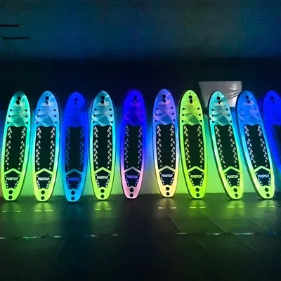 LED pripučiama SUP lenta